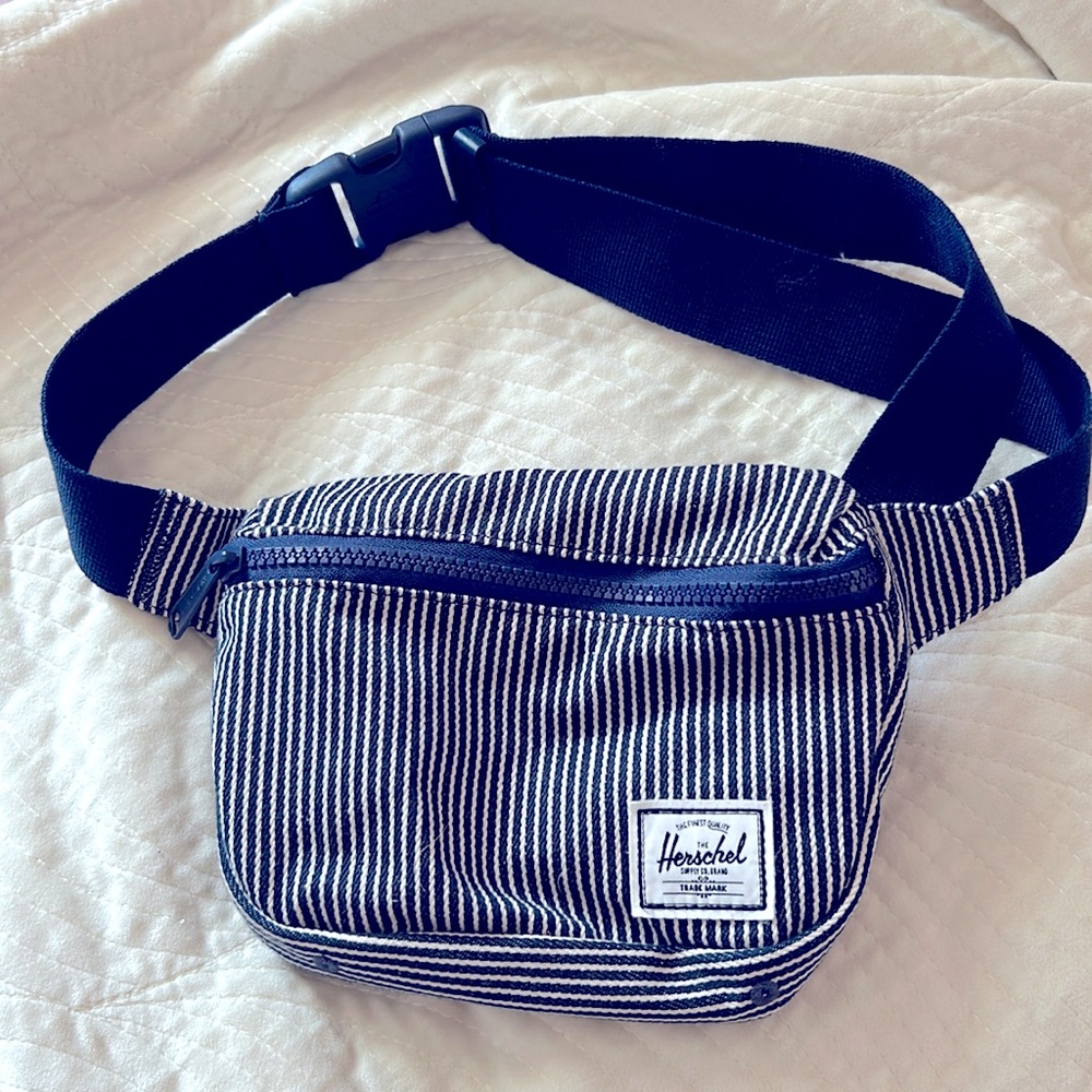 Herschel Supply Co Fifteen Hip Pack in Hickory Stripe